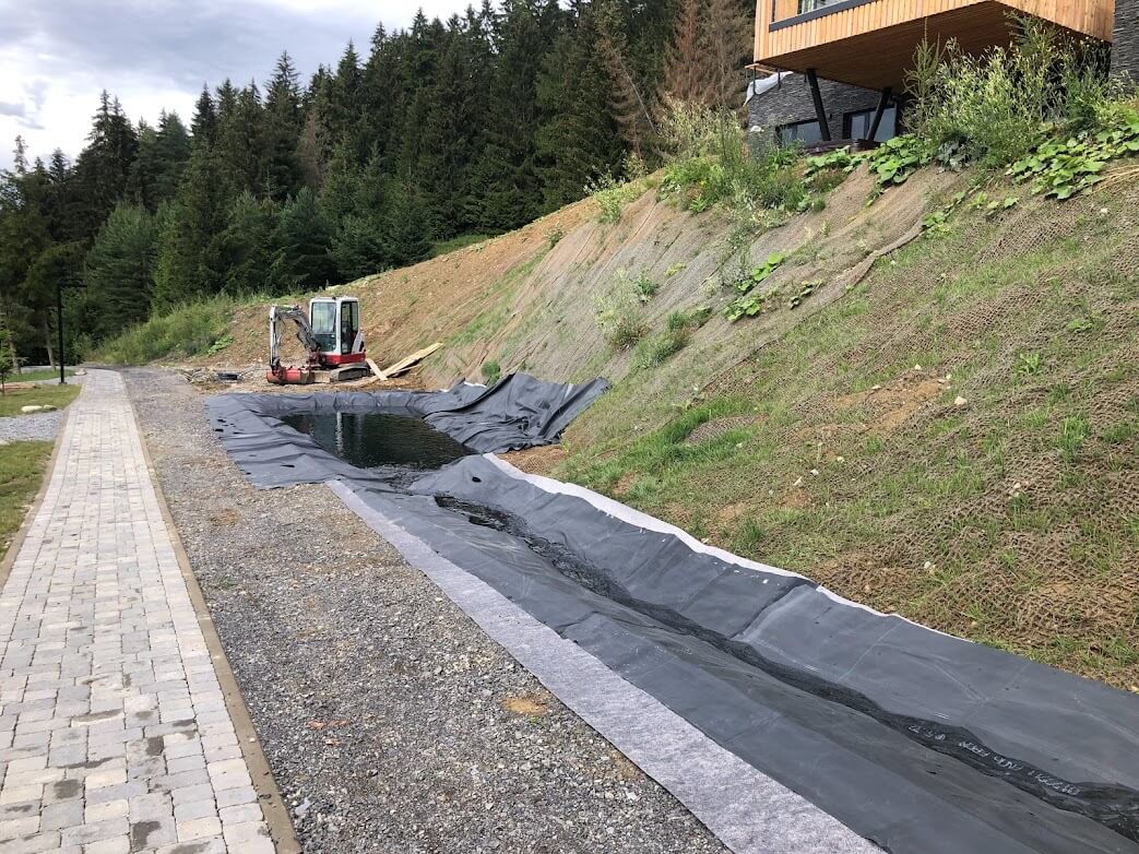 Hydroosev a spevňovanie svahu