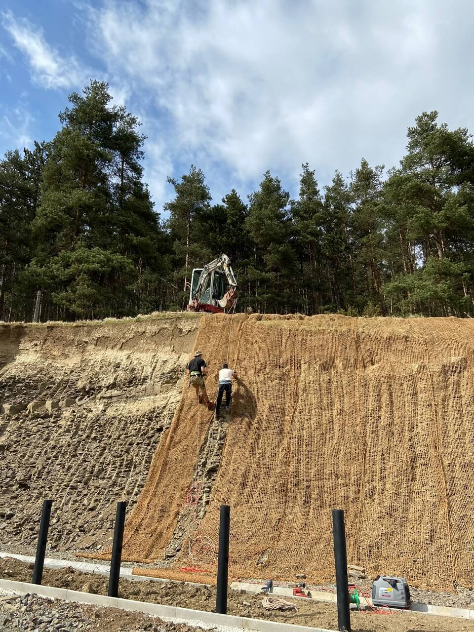 Hydroosev a spevňovanie svahu