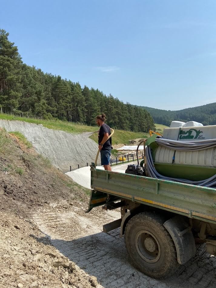 Hydroosev a spevňovanie svahu