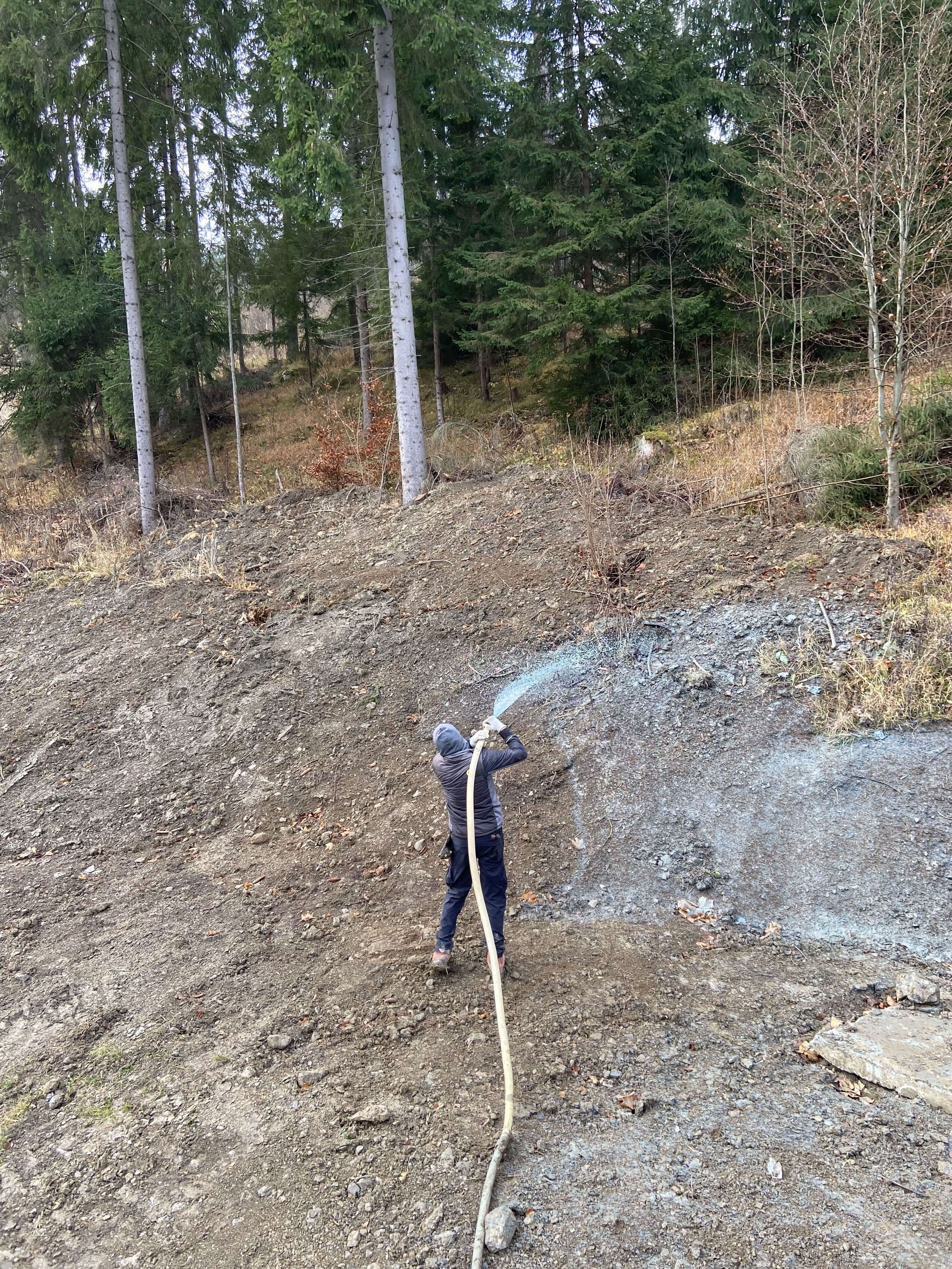 Hydroosev a spevňovanie svahu