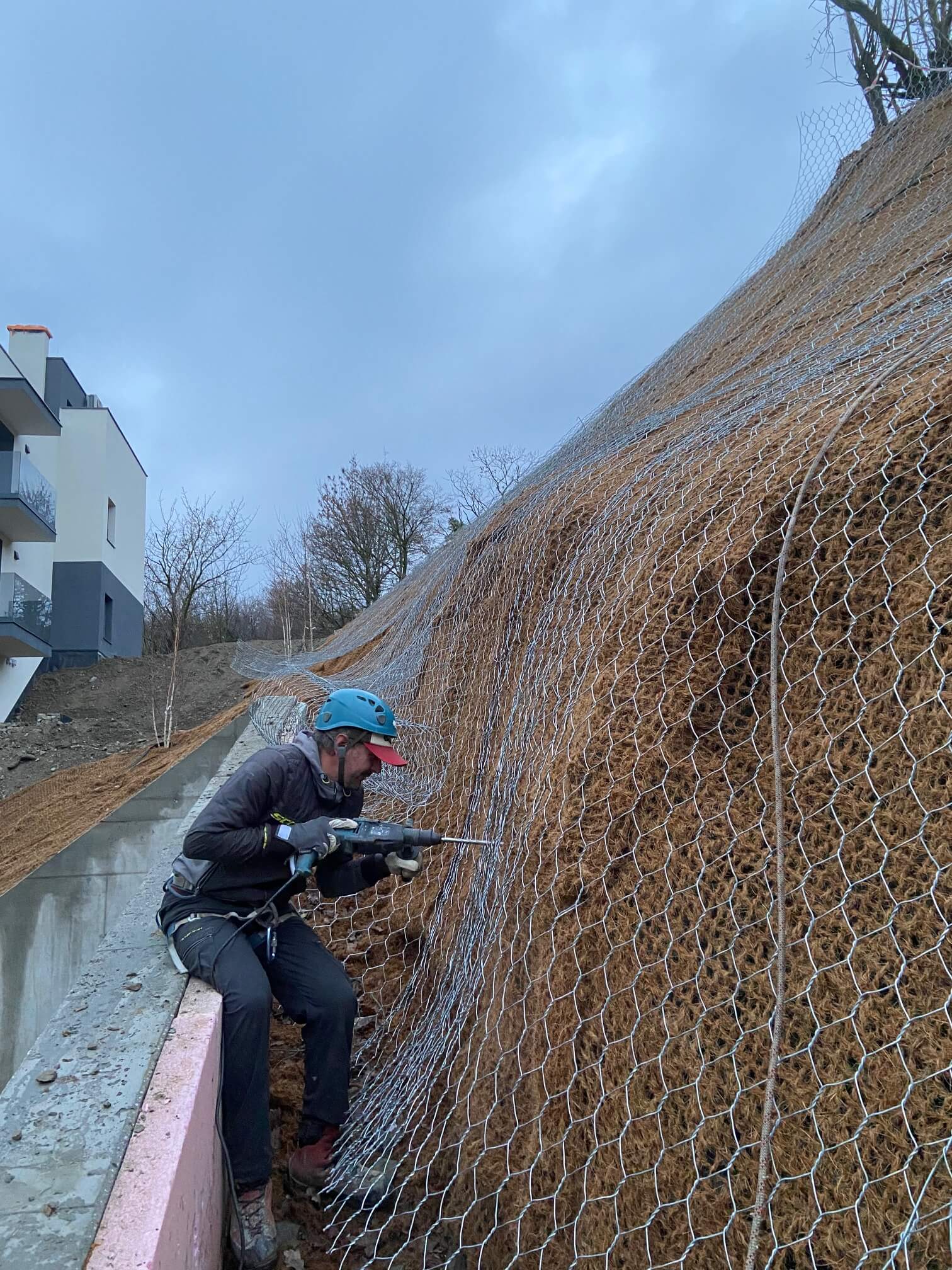 Hydroosev a spevňovanie svahu